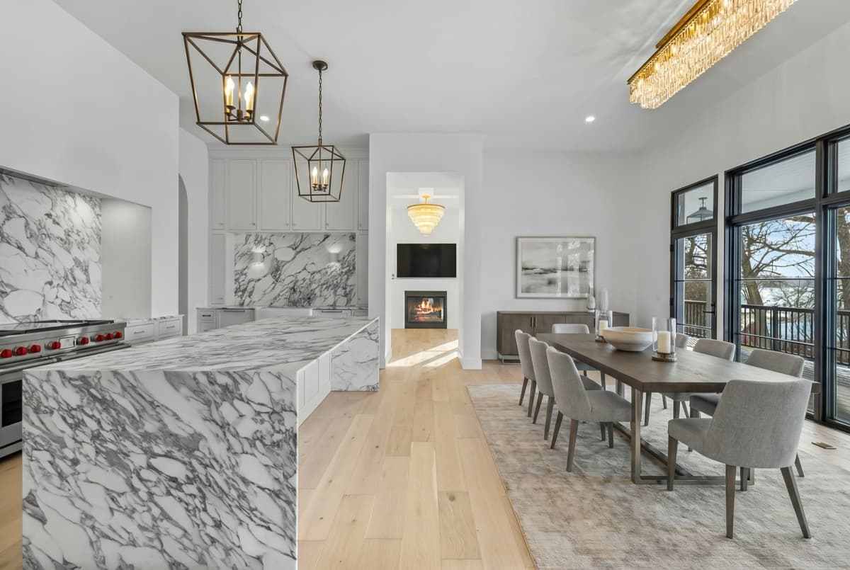 Marble kitchen and dining room